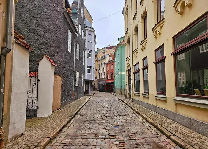 아파트 Old Town Rustic Elegance By The Livu And Dome Squares