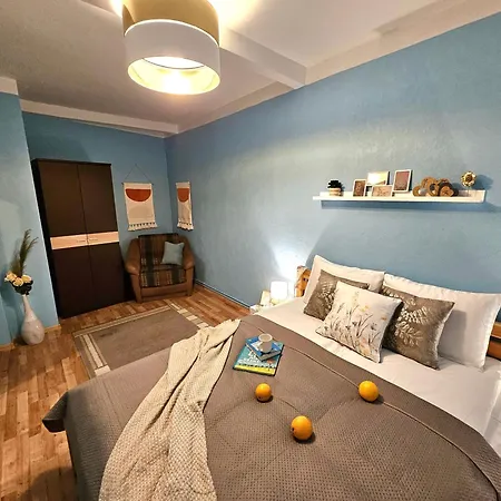 Old Town Rustic Elegance By The Livu And Dome Squares * Ρίγα