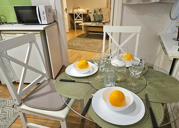 Old Town Rustic Elegance By The Livu And Dome Squares 里加