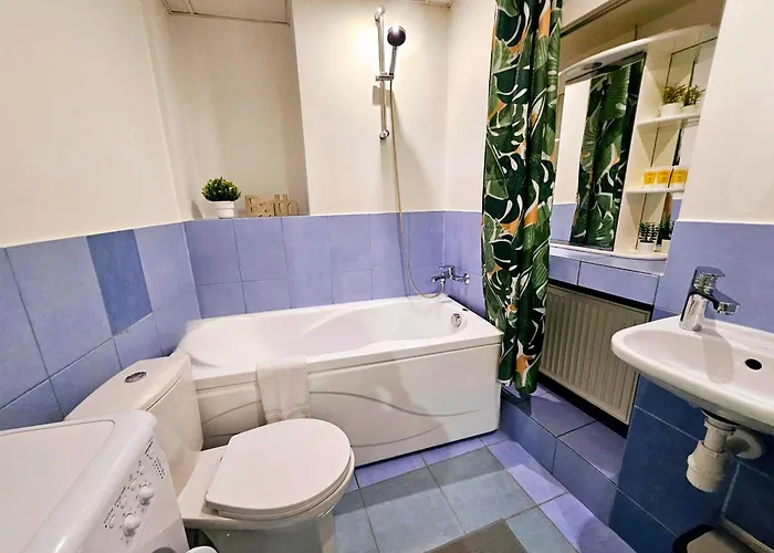 Old Town Rustic Elegance By The Livu And Dome Squares *