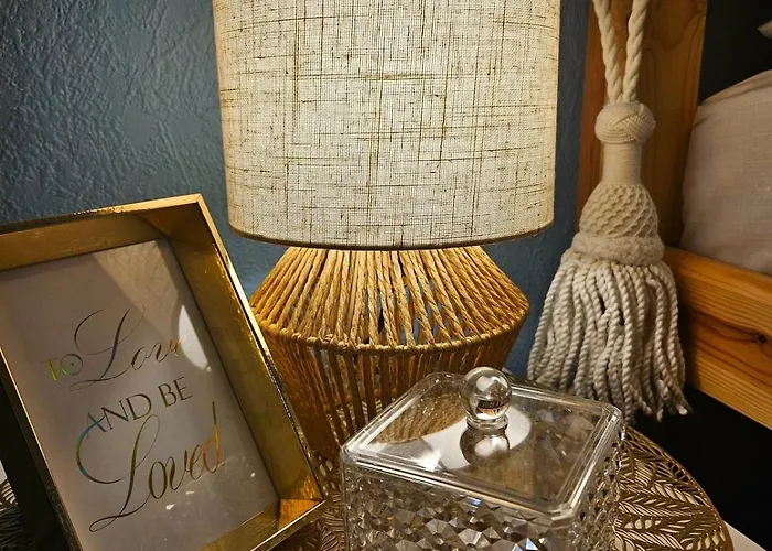 Old Town Rustic Elegance By The Livu And Dome Squares 公寓